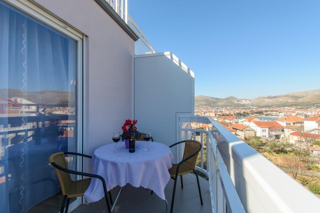 Apartments Mijo Trogir Bilik gambar