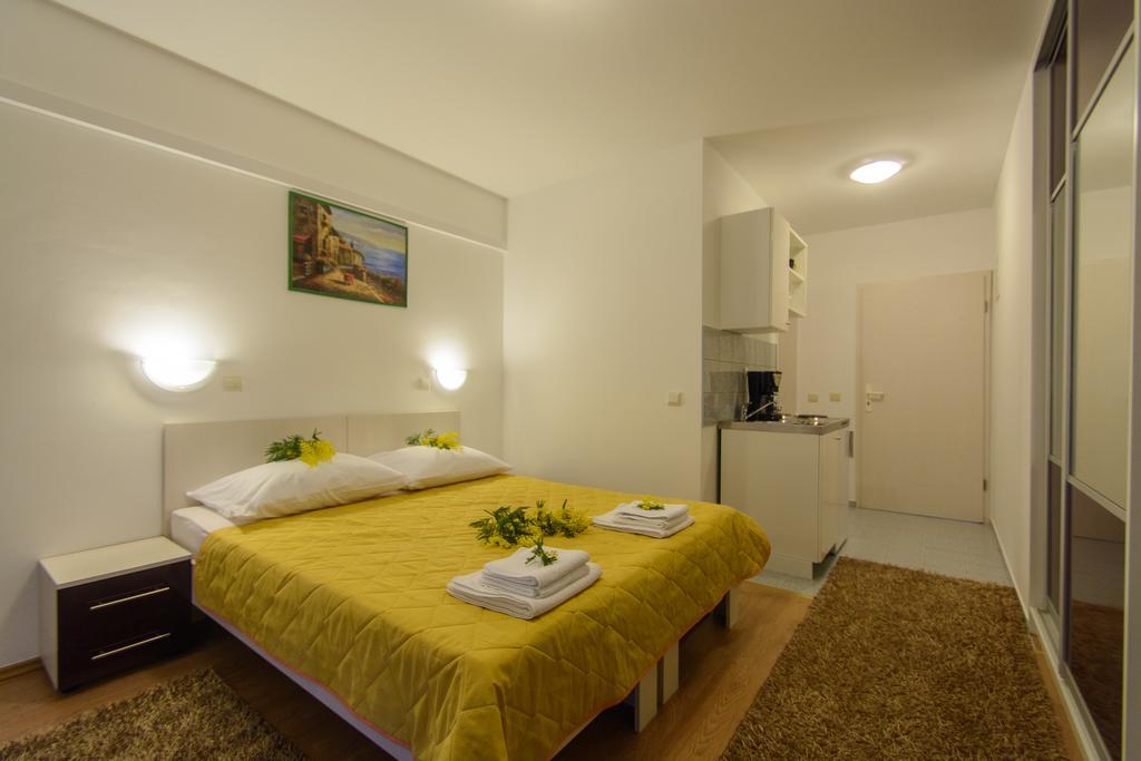 Apartments Mijo Trogir Bilik gambar