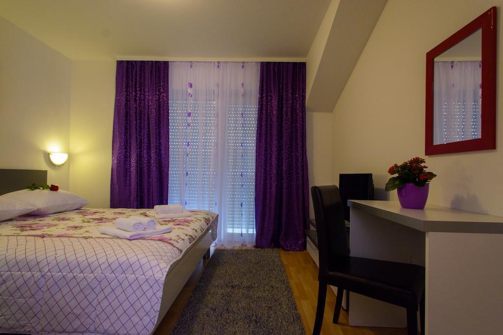 Apartments Mijo Trogir Bilik gambar